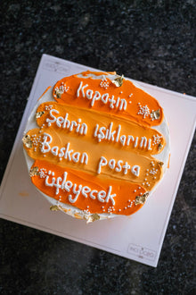 Butik Motto Kapatın Şehrin Işıklarını