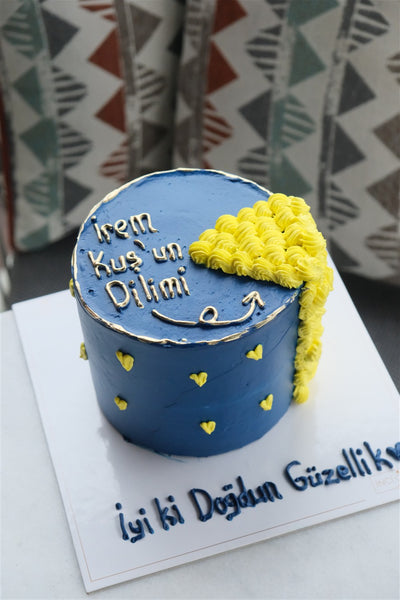 Sarı Lacivert Özel Dilimli Pasta