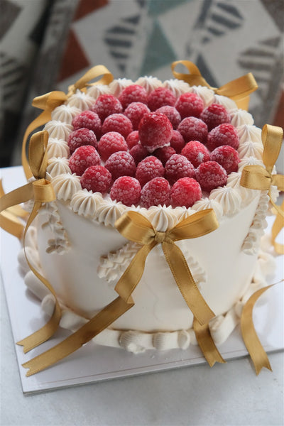 Gerçek Frambuazlı Altın Kurdele (Vintage Cake)