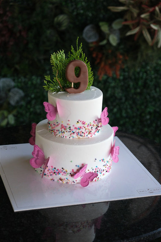 Butik Katlı Çam Ağaçlı Ganaj Pasta