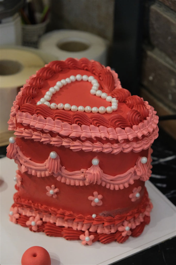Butik Nostaljik Pasta Koyu Pembe (Vintage Cake)