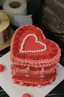 Butik Nostaljik Pasta Koyu Pembe (Vintage Cake)