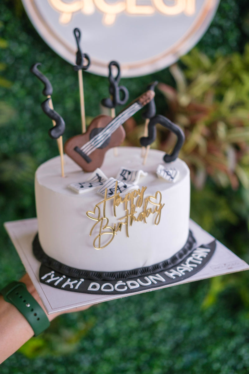 Butik Kemanlı Müzisyen Pastası